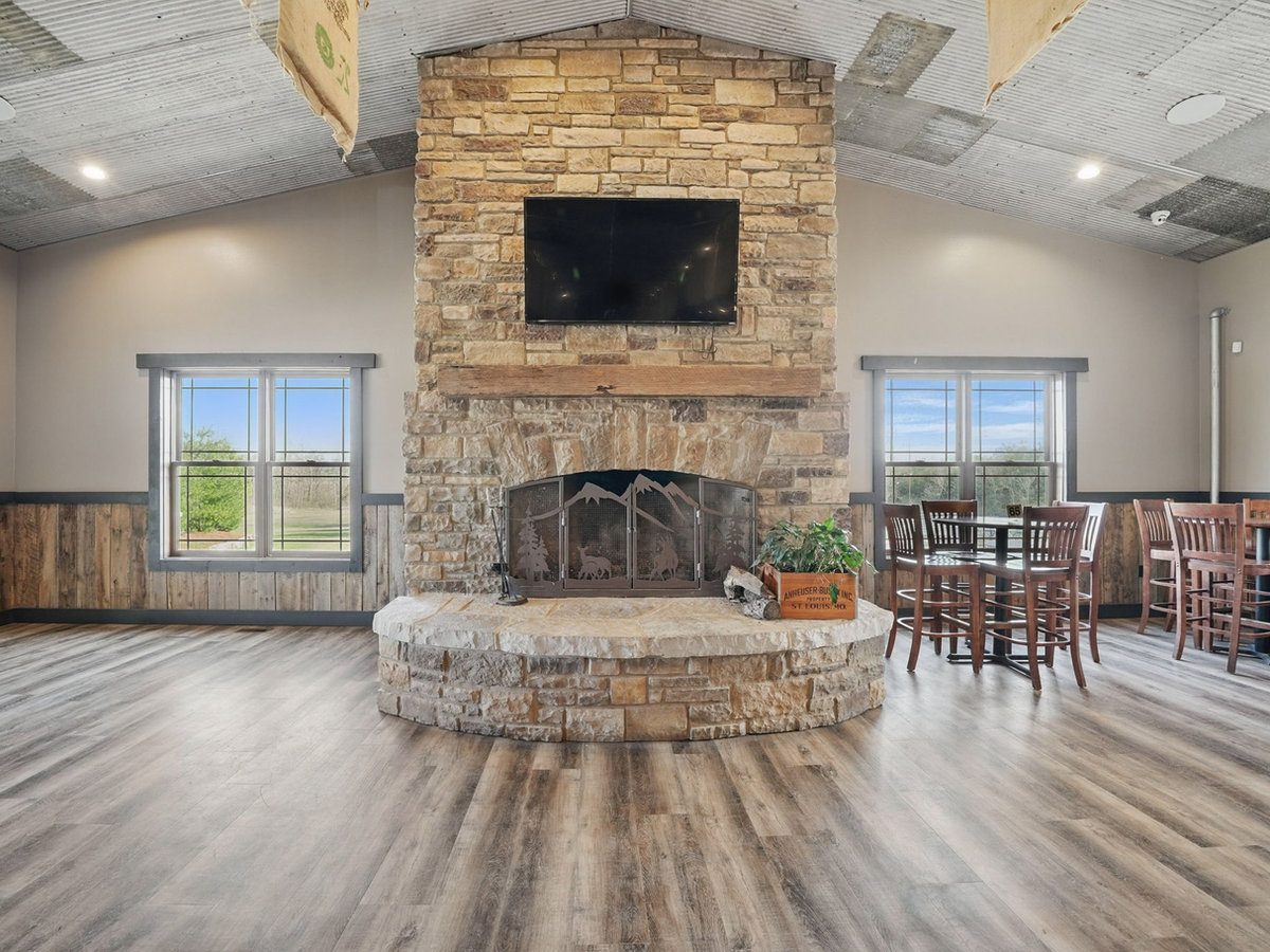 Upper patio dining area at The Quarry wedding venue